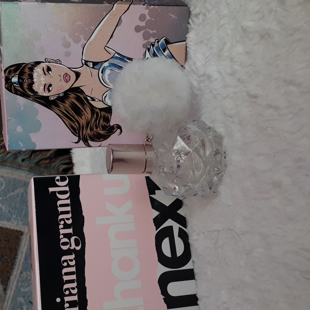 Ari BOTTLE, tu,n & R.E.M BOXES